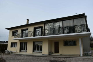  Maison � vendre 6 pi�ces 165 m� Villeneuve-de-rivi�re