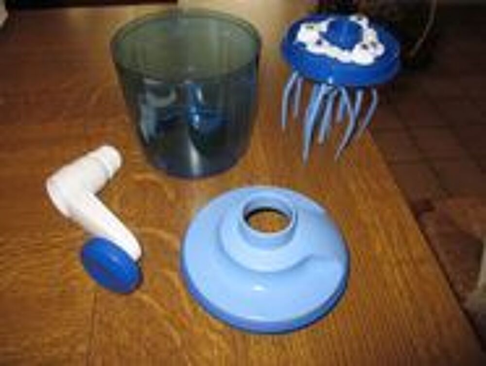 Speedy chef bleu tupperware neuf Décoration