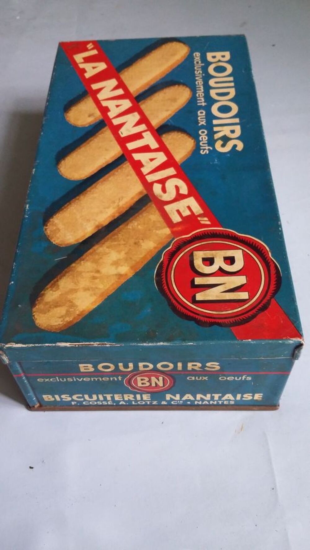 Vintage boite m&eacute;tal publicitaire : Boudoirs BN La Nantaises 