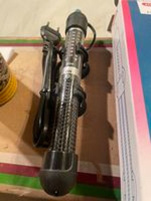   ACCESSOIRES NEUFS POUR AQUARIUM 