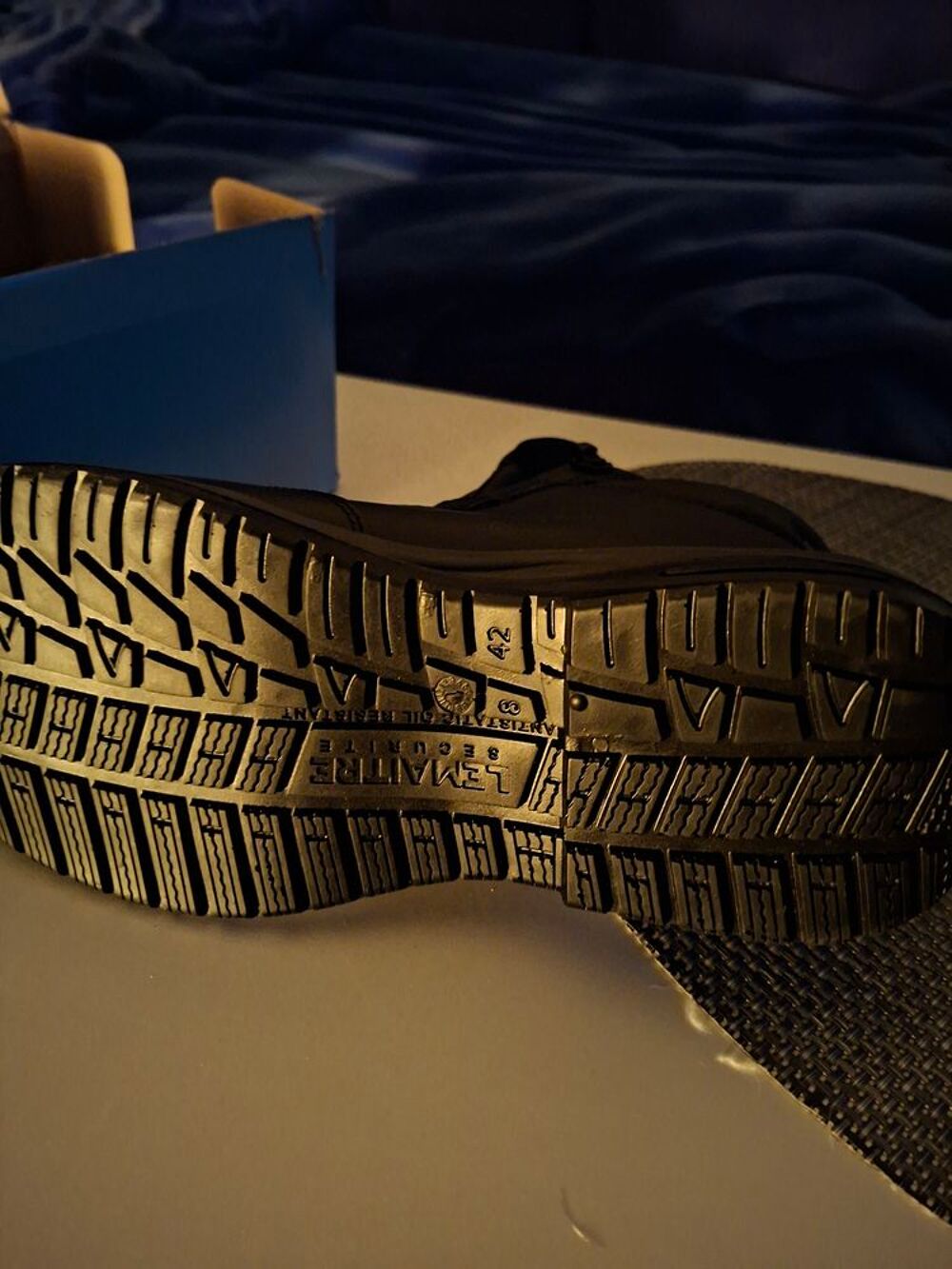 Chaussures de s&eacute;curit&eacute; montantes noires Lemaitre Chaussures