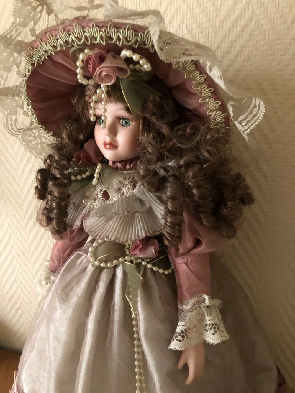 Poupee de style victorienne 