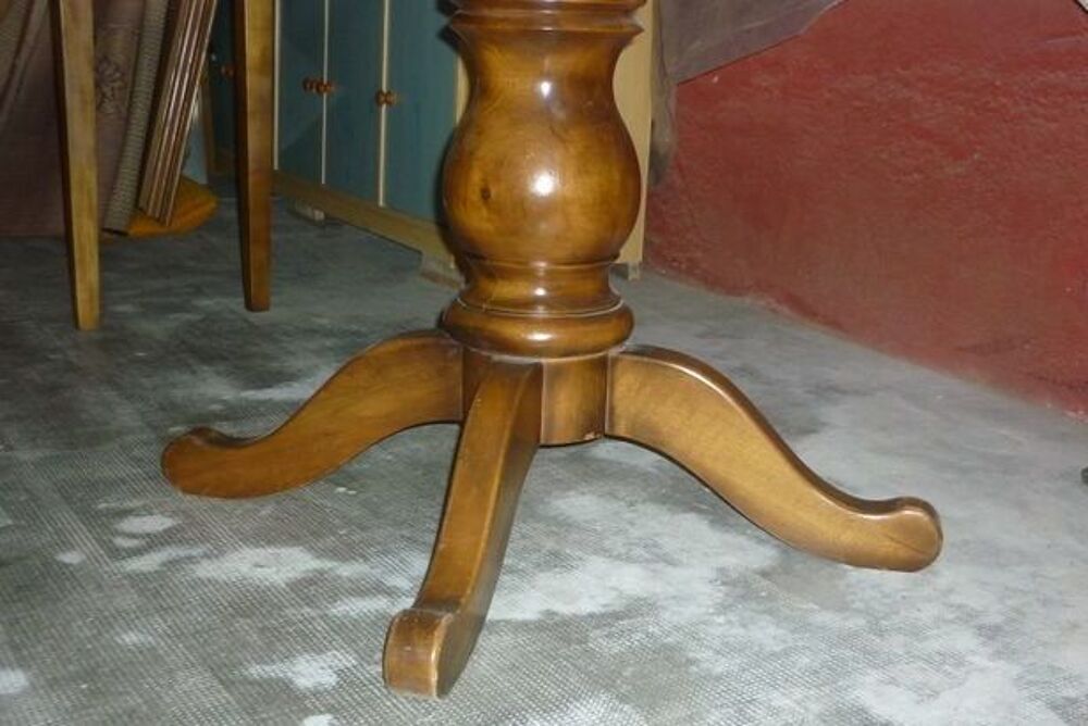 Meubles de salle &agrave; manger TRES BON ETAT 1 table et 6 chaises Meubles