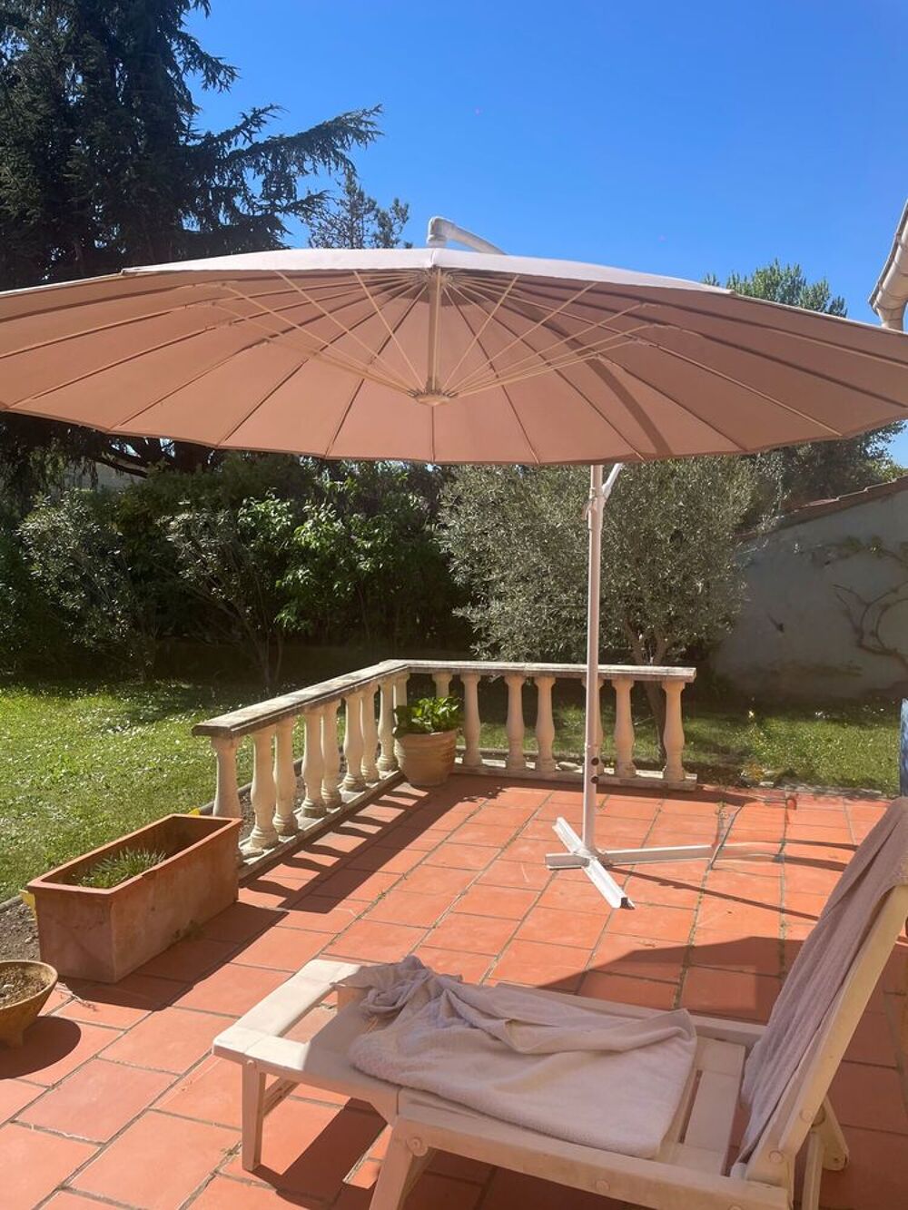 Parasol d&eacute;porte Jardin