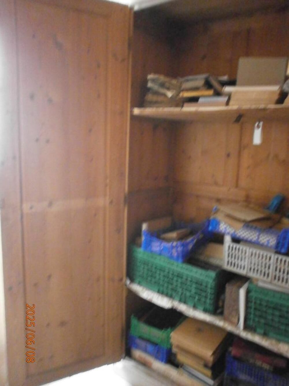Armoire parisienne Meubles