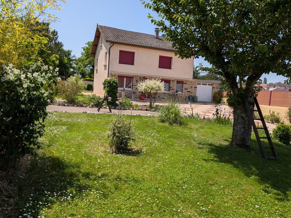 Vente Maison MAISON -F8-200M²-5 Chambres-1 500M²-250 000€-VITREY / MANCE Vitrey-sur-mance