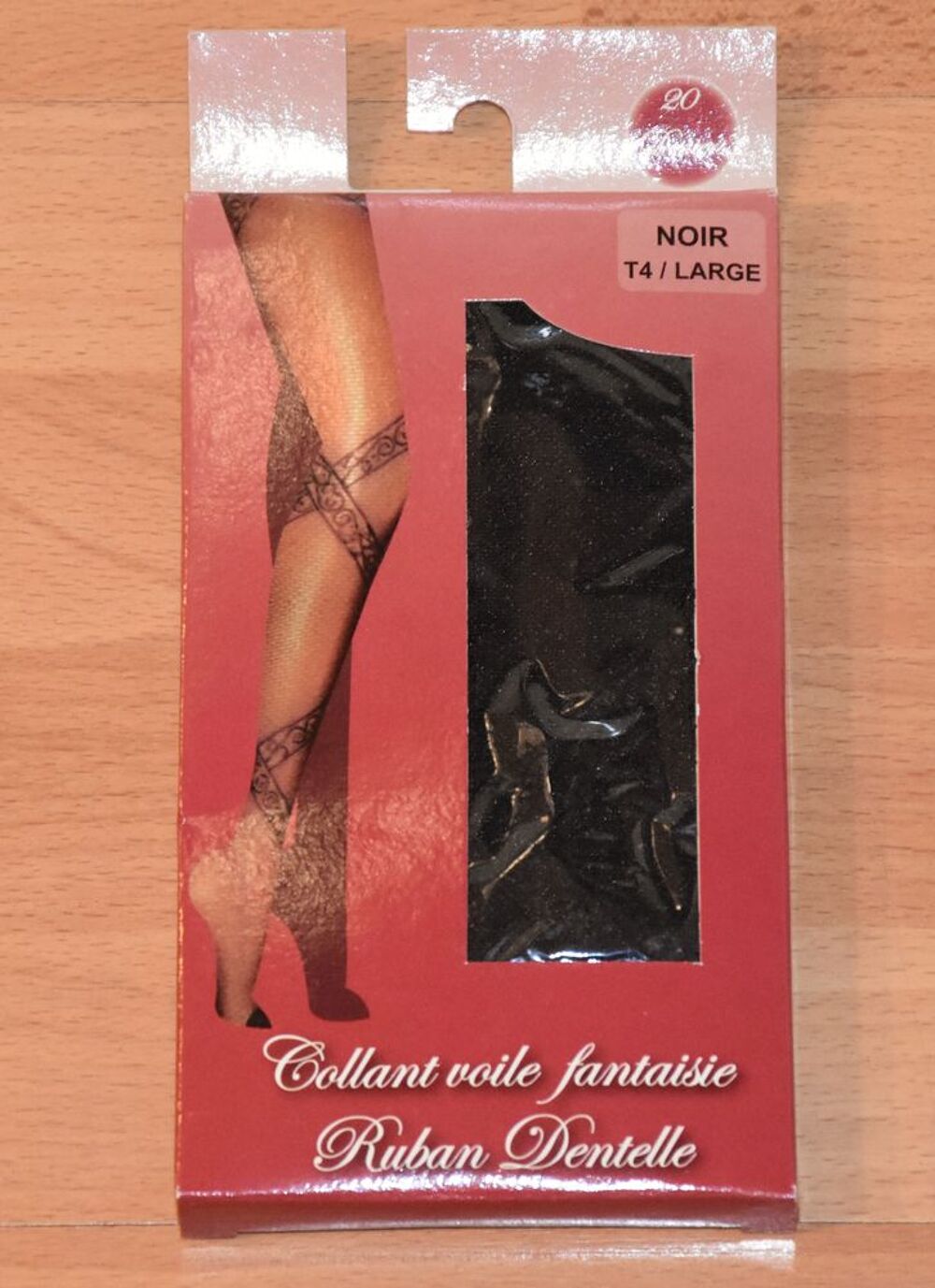 NEUF. Collant voile fantaisie. Taille: 4. Noir. NEUF
Vêtements