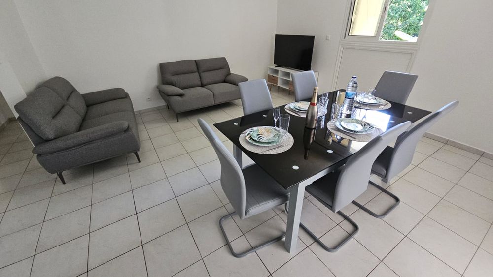   Maison spacieuse confortable et agrable DOM-TOM, Le Gosier (97190)