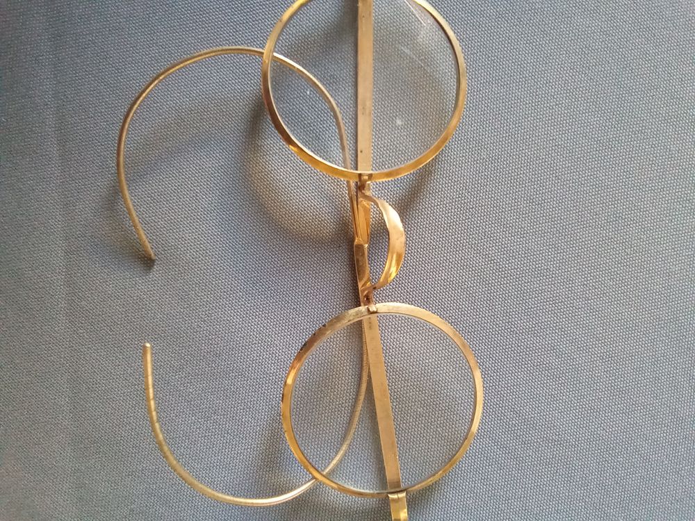 Paire de lunettes Vintage
Maroquinerie