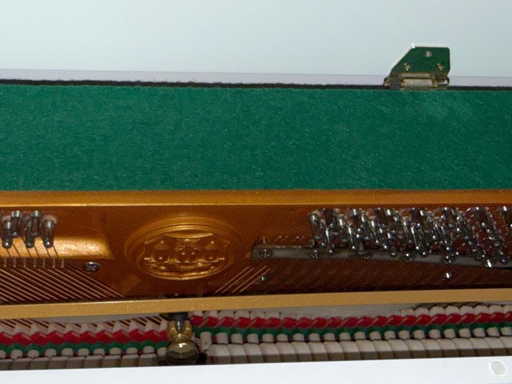Piano droit Ritm&uuml;ller Instruments de musique
