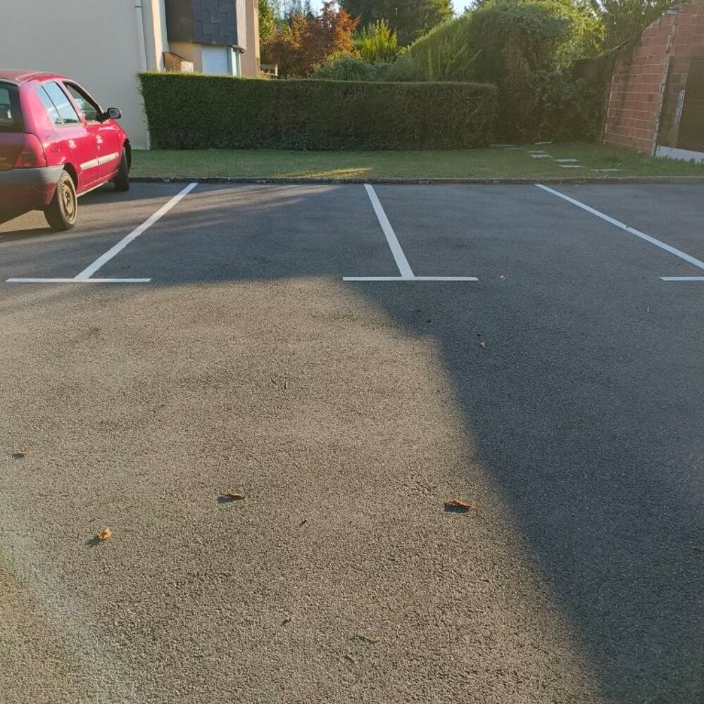Location Parking/Garage Parking/stationnement Vernon