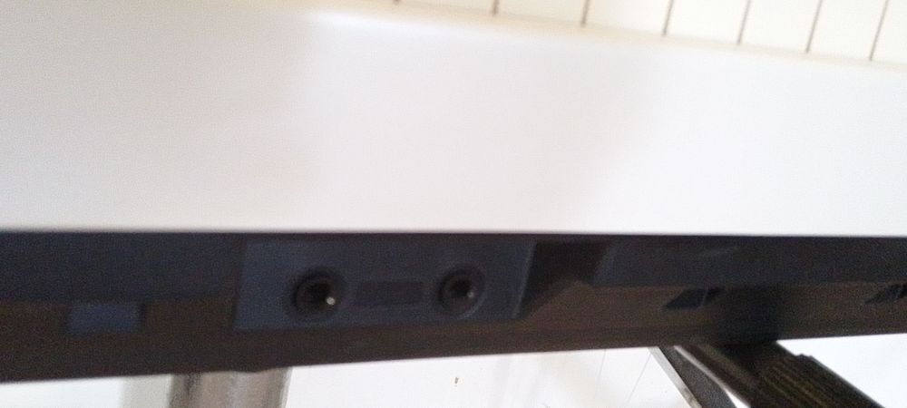 piano Yamaha + p. Sustain+ support pliant+ siege Instruments de musique