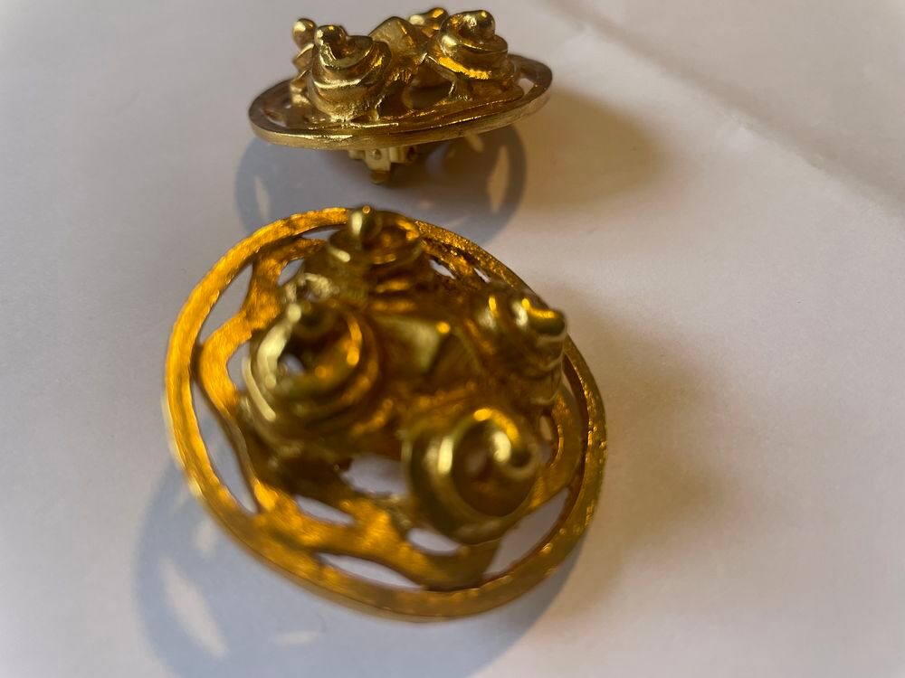 BO Boucles d'Oreilles Ronde dor&eacute;e arabesques LANVIN Bijoux et montres
