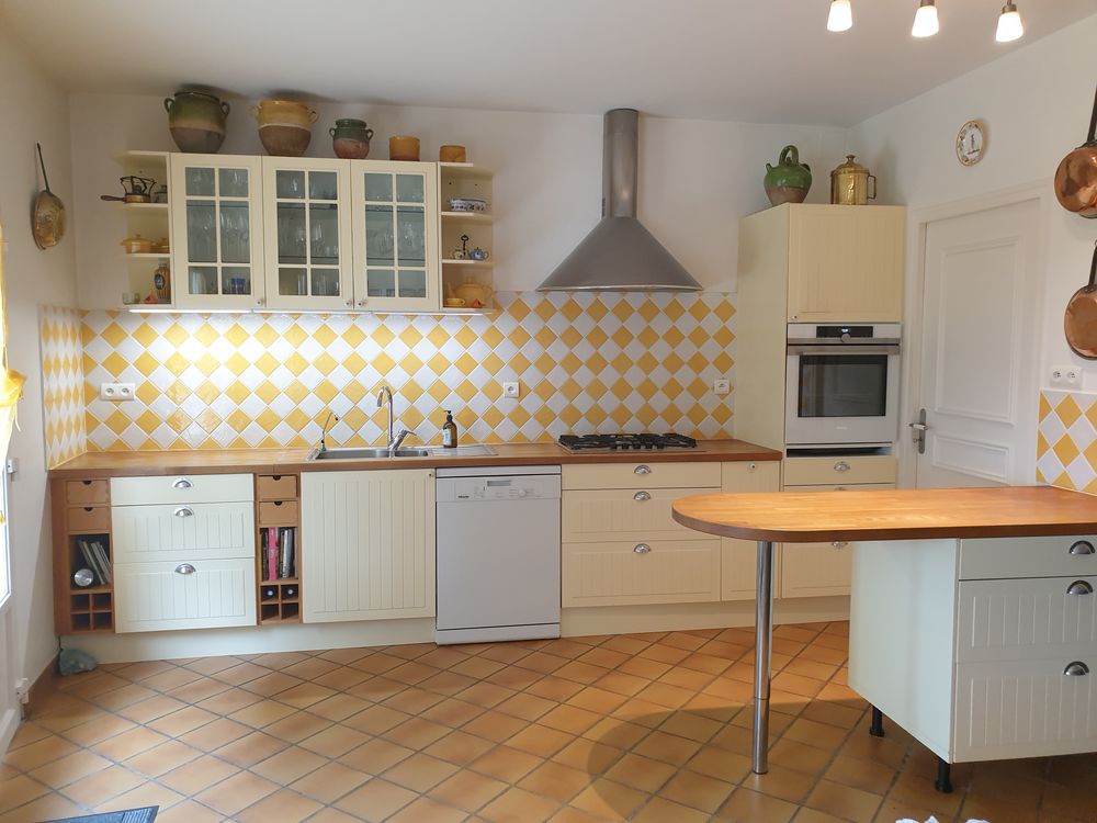 Cuisine jaune paille Meubles