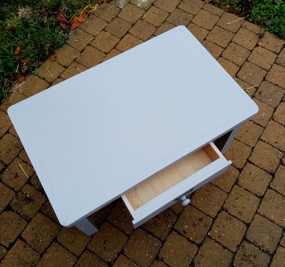 Table basse. Meubles