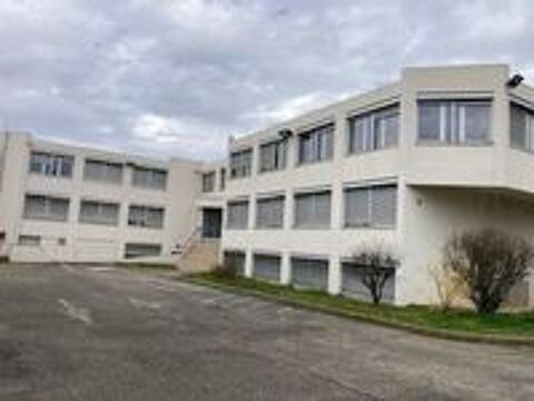   Le titre dLOCATION BUREAU PMR  CHASSIEU  