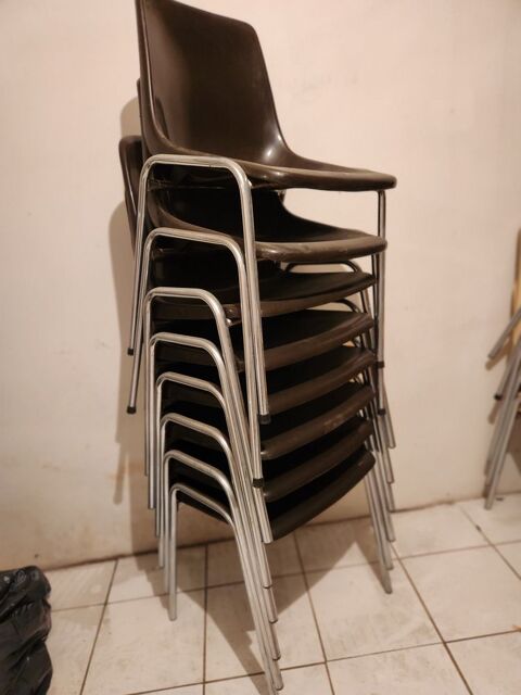 CHAISES CONFERENCE TRES BON ETAT 0 Toulouse (31)