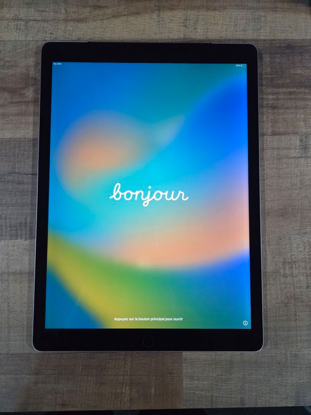 Ipad Pro model A1652 Space Grey 12.9 pouces 256GO Tlphones et tablettes