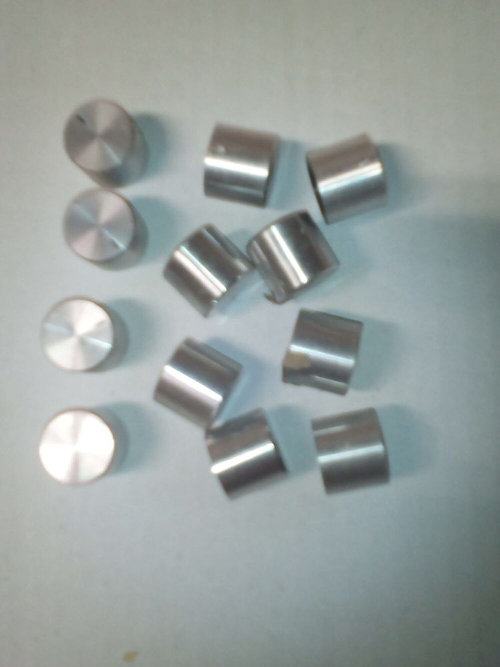 Boutons pour appareils &eacute;lectroniques Audio et hifi