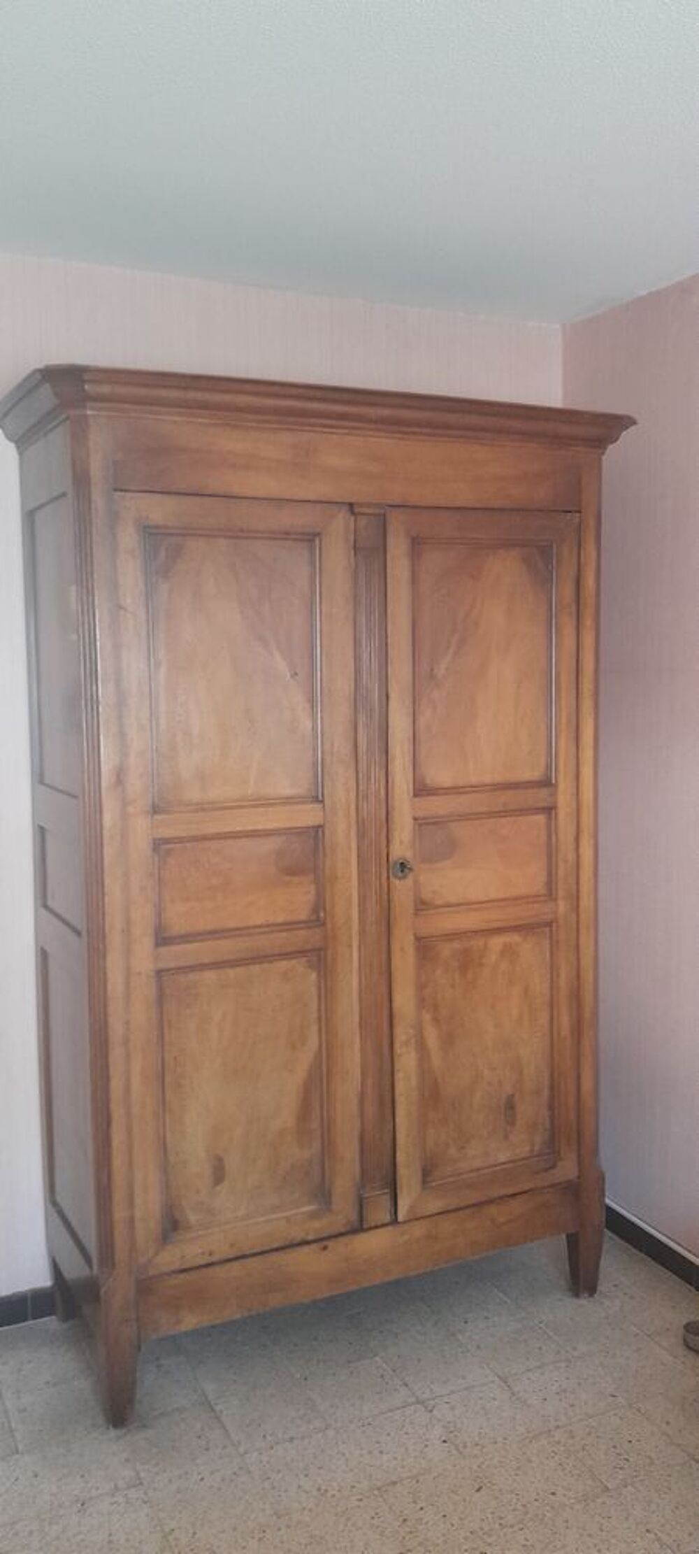 Armoire louis philippe Meubles