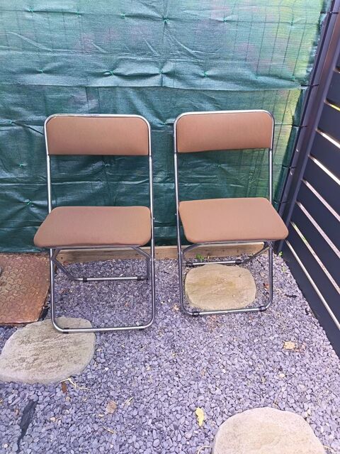 6 chaises pliantes Aire-sur-la-Lys (62)