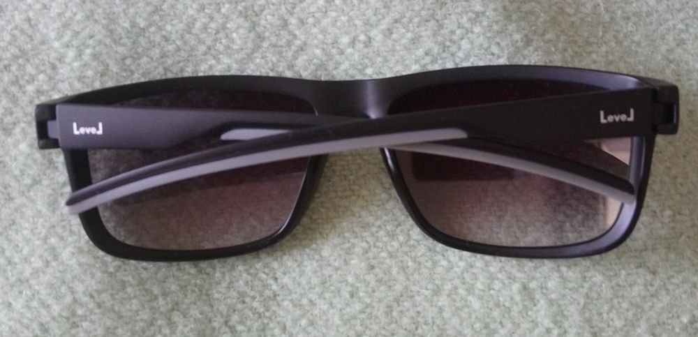 Lunette de soleil Bijoux et montres