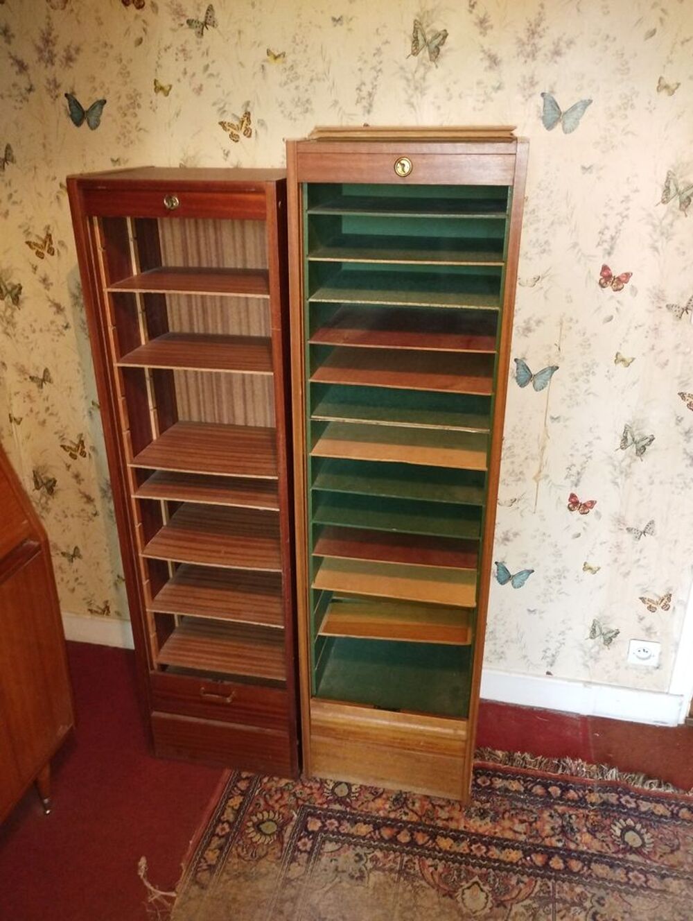 Classeur a rideau ancien / vintage. Armoire a &eacute;tage. Meubles