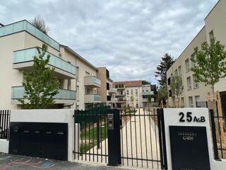  Parking / Garage � louer 13 m� Champagne-au-mont-d'or