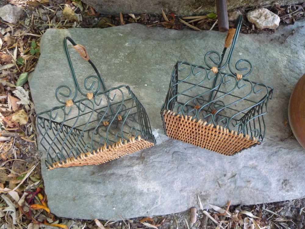 Panier &agrave; verre fer et rotin / porte verre
Bricolage