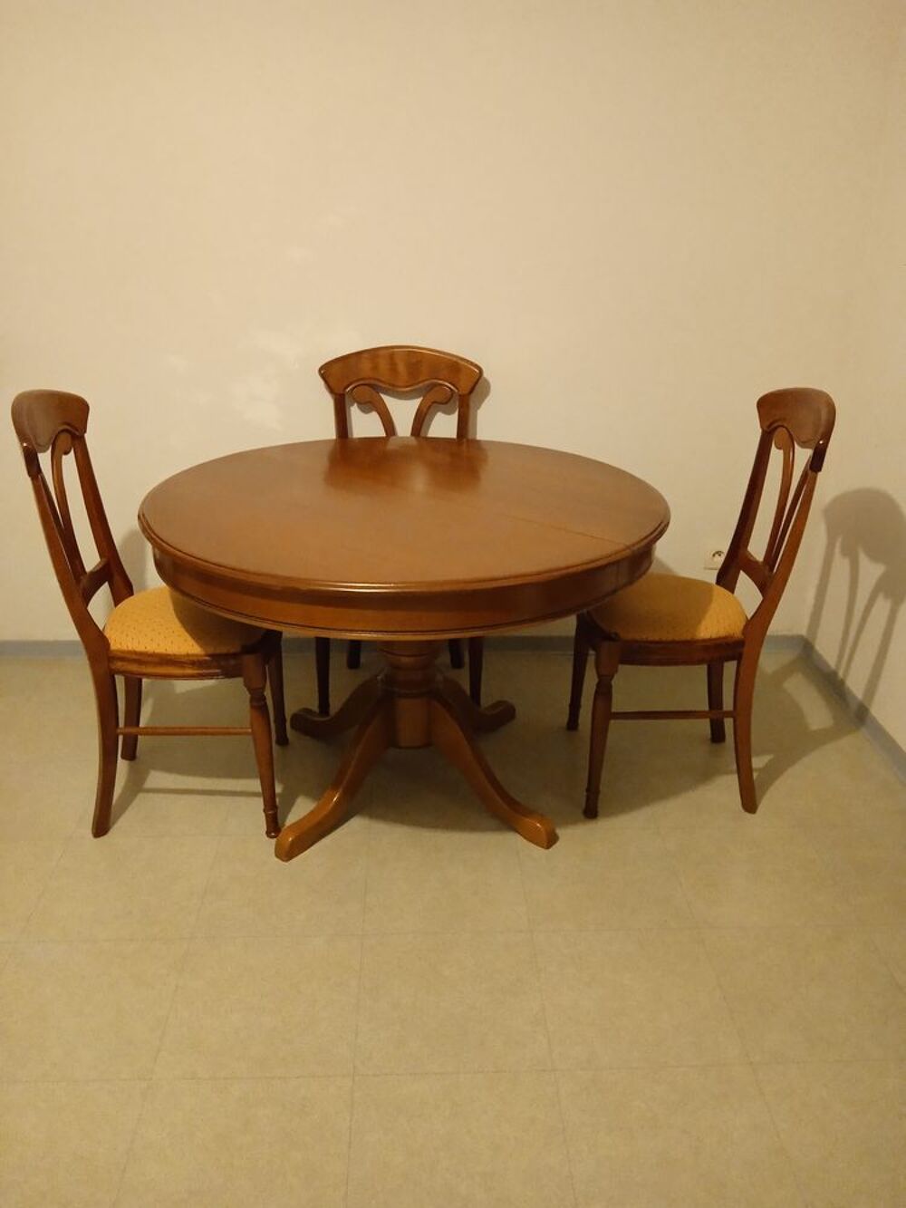 Table merisier Décoration