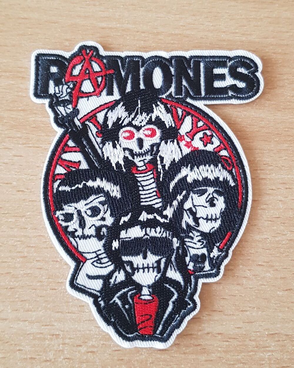 &eacute;cusson patch brod&eacute; groupe rock 80 the ramones 11x7,5 cm 