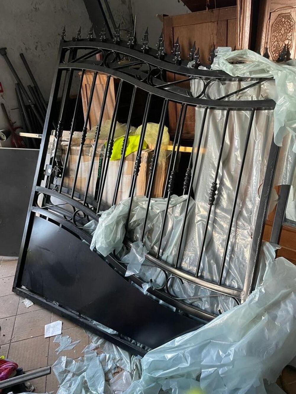 portail m&eacute;tallique neuf Bricolage
