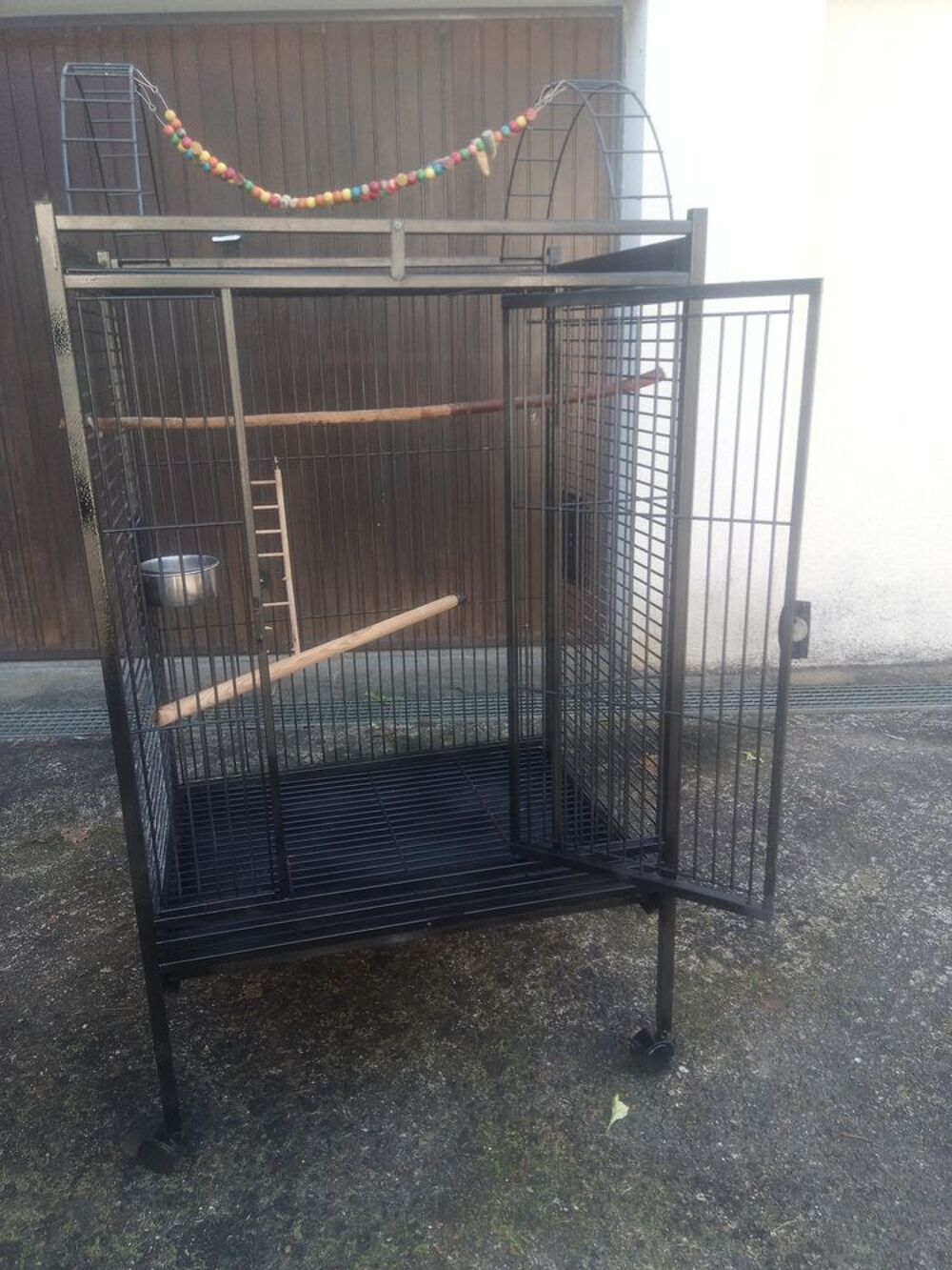 Cage Perroquet sur roulettes Meubles