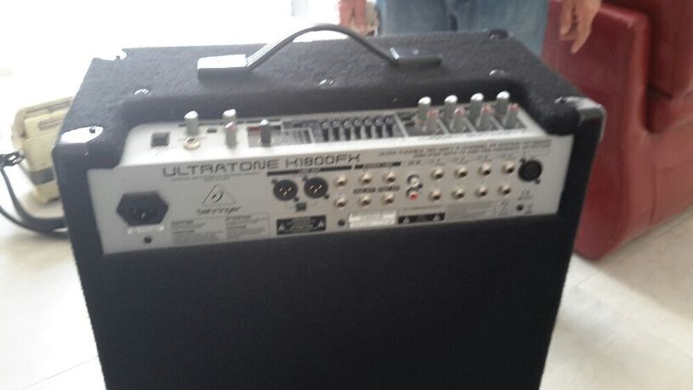 ampli behringer 1800fx Instruments de musique