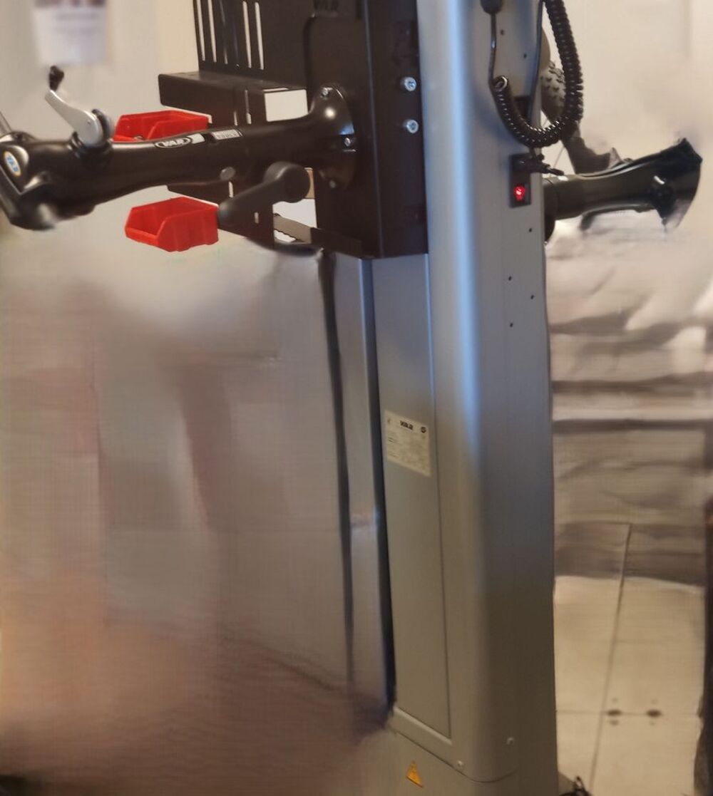 Pied d'atelier performant &eacute;lectrique PRO VAR Sports