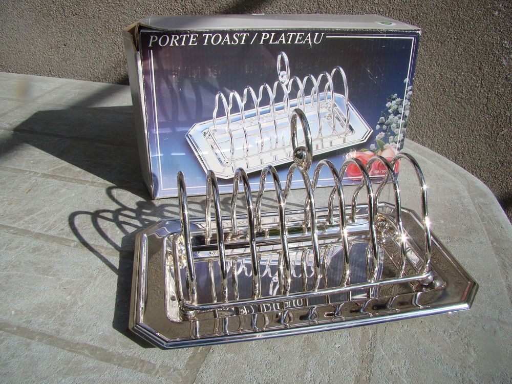 Porte-toasts avec son plateau vintage 
Cuisine