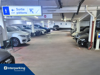  Parking / Garage à louer 12 m²