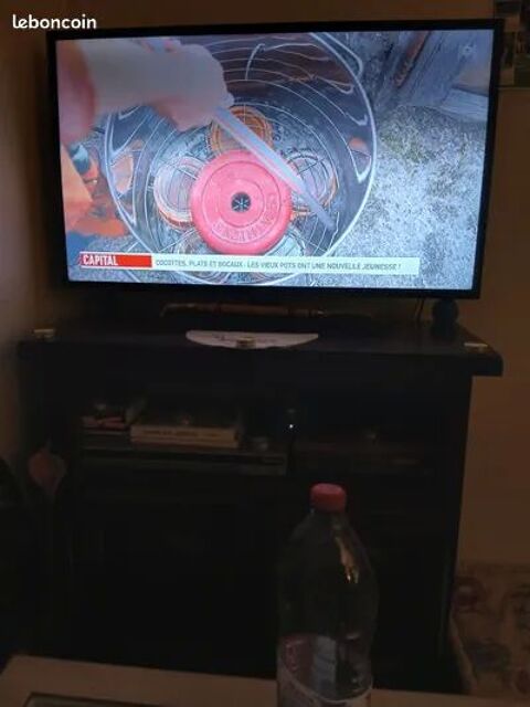 Tv 102cm 20 La Tour-du-Pin (38)