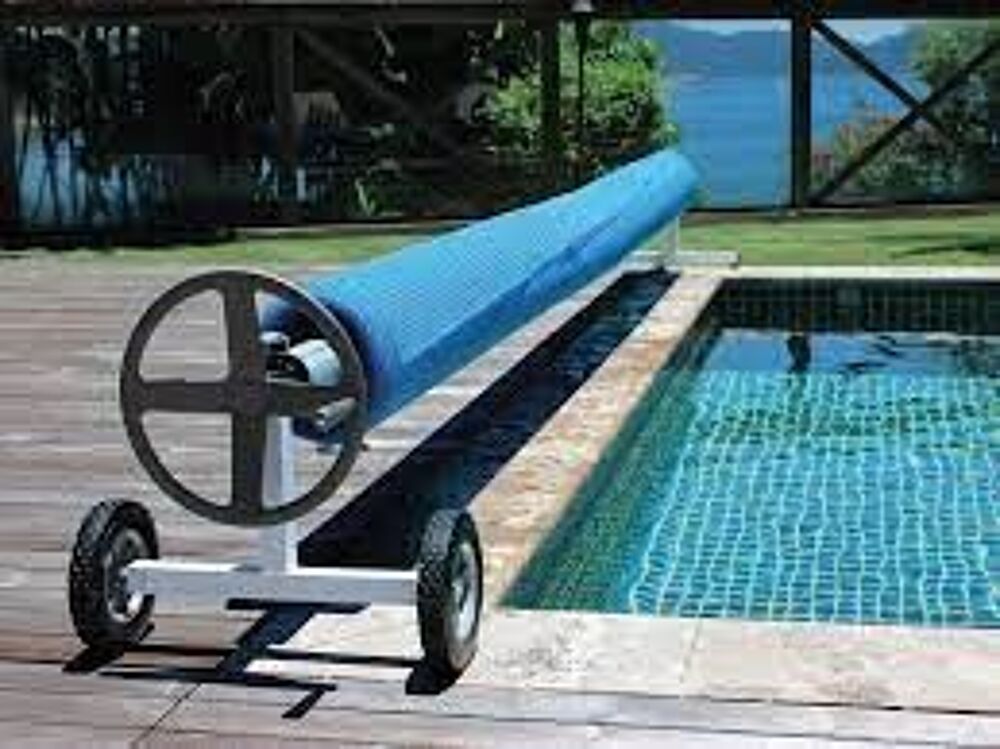 bache a bulles pour piscines avec enrouleur Jardin
