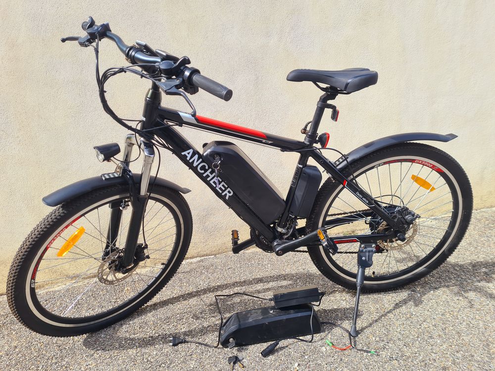 vtt electrique comme neuf
Vélos
