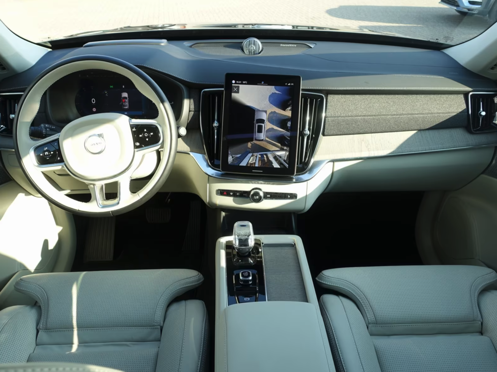 XC90 T8 AWD Hybride Rechargeable 455 ch 7pl Plus Dark 2025 occasion 59000 Lille