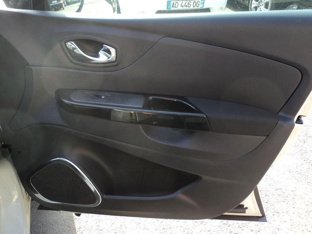 Captur dCi 90 Energy S&S eco&sup2; Intens 2014 occasion 78610 Le Perray-en-Yvelines