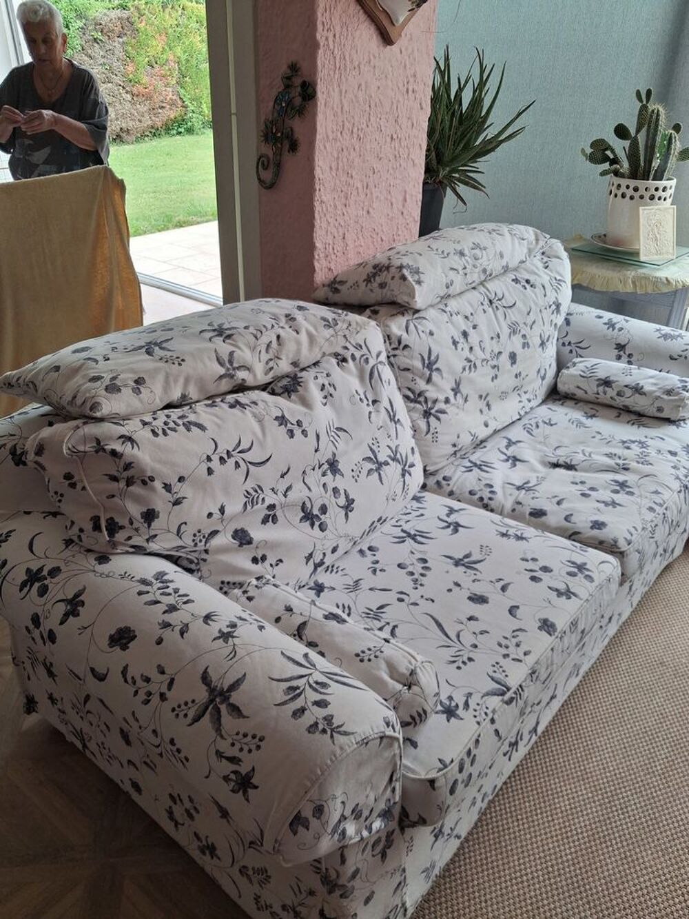 Salon en tissu avec canap&eacute; convertible Meubles