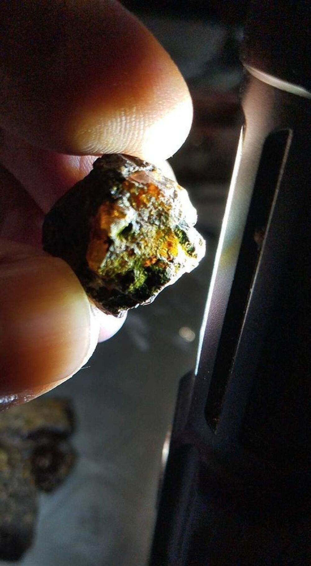 lot d'ambre noir Dominique.49, 65 gr 