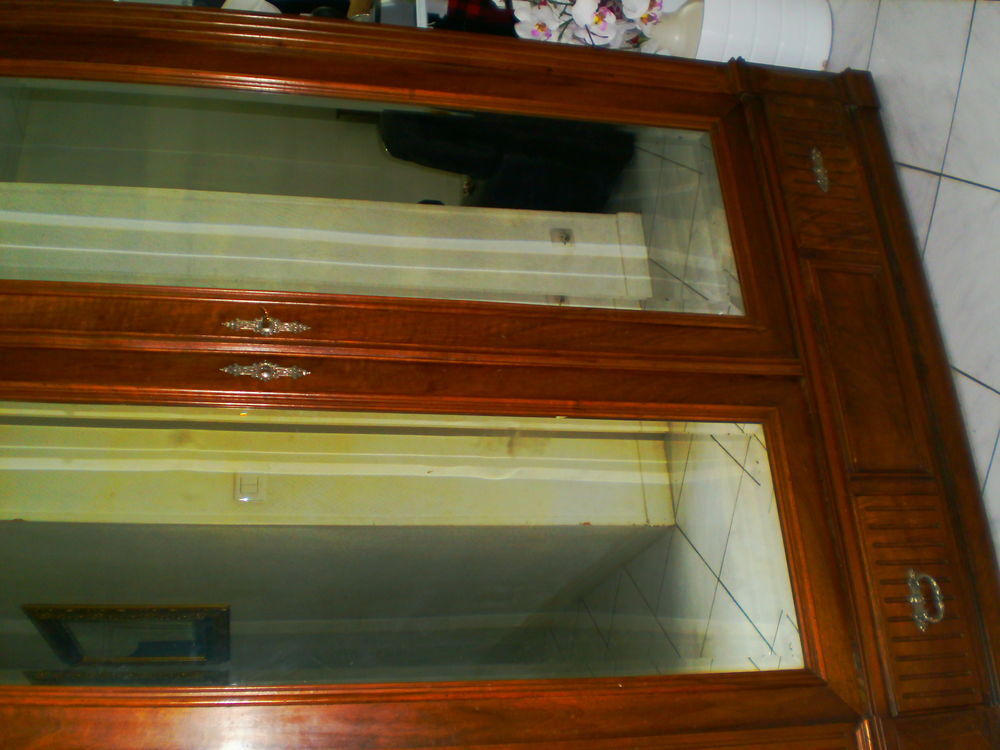 GRANDE ARMOIRE ANCIENNE Meubles