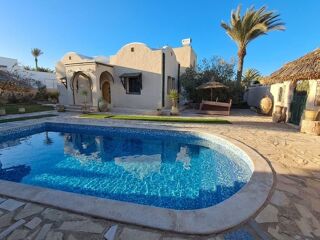  Maison � vendre 7 pi�ces 350 m� Midoun djerba