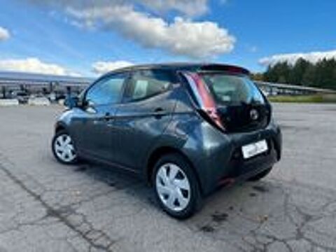 Aygo 1.0 VVT-i x-shift x-play 2016 occasion 65800 Aureilhan