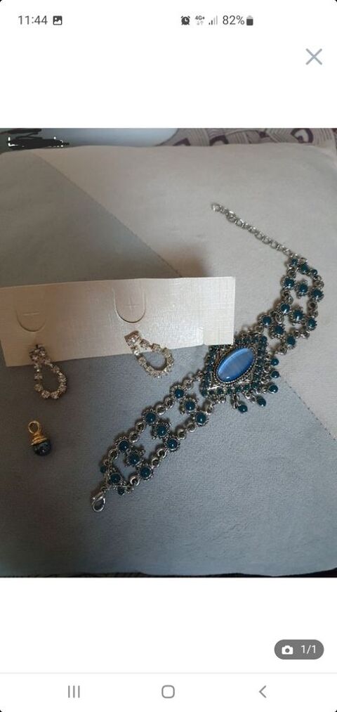 bijoux au choix 5 euros pi�ce 5 Bron (69)