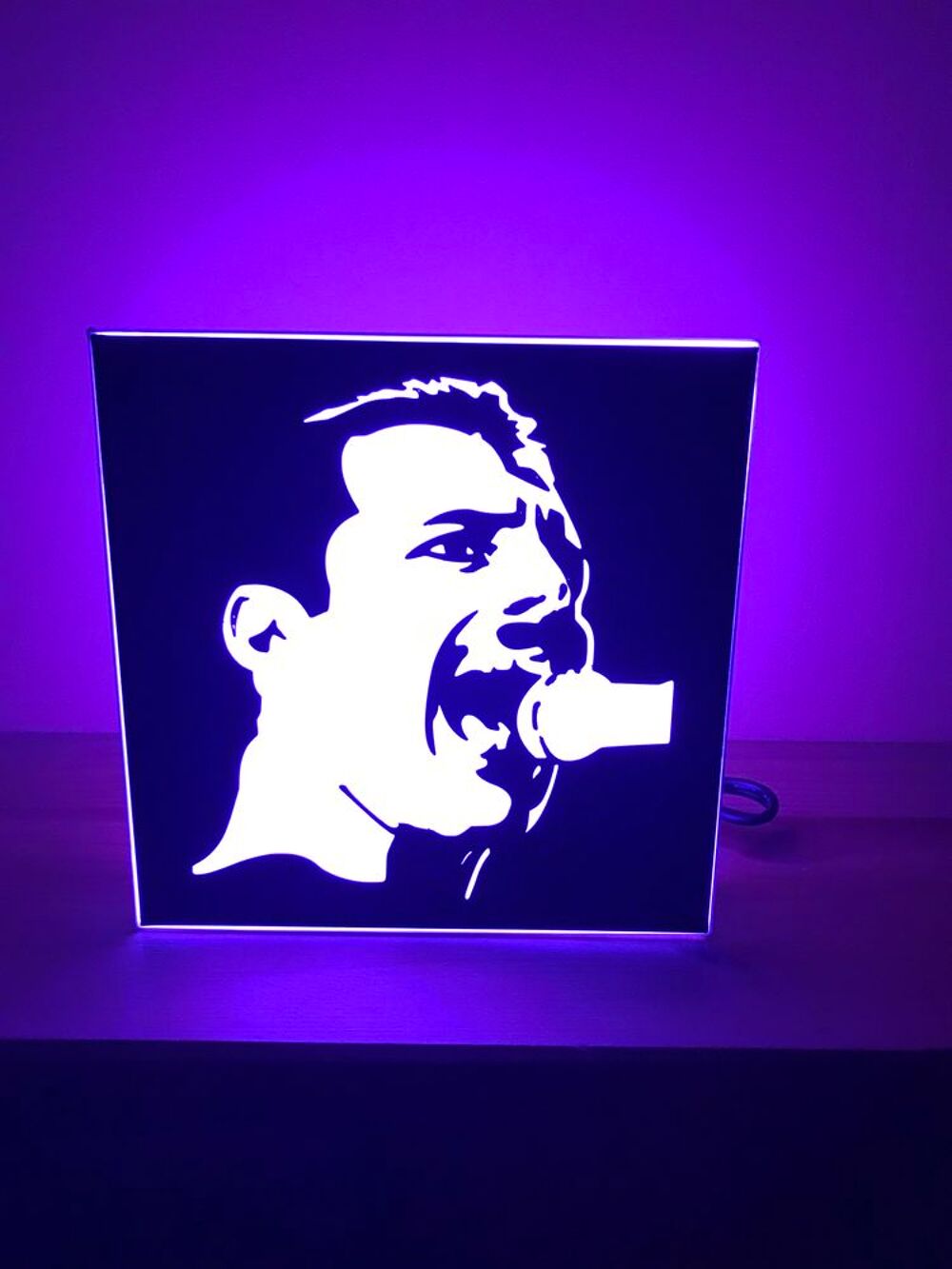 Lampe FREDDY MERCURY QUEEN leds USB Décoration
