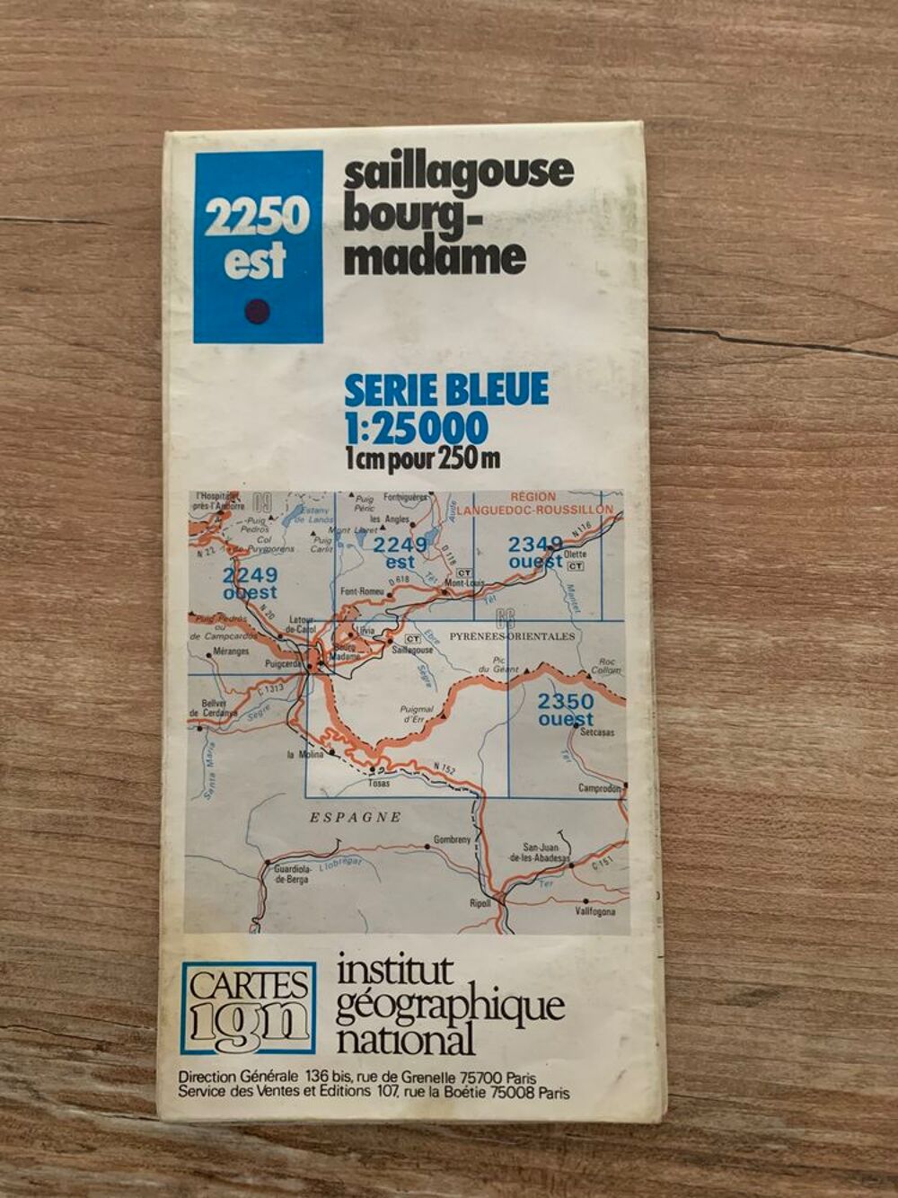 Carte Institut g&eacute;ographique national 2250 est 